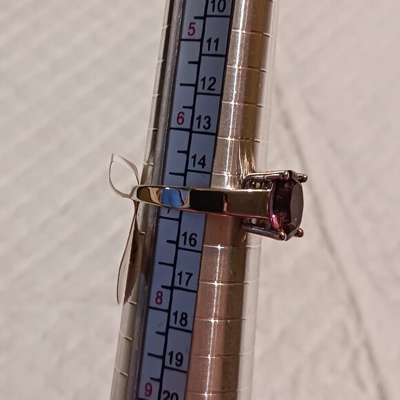 Purple Amethyst Silver Solitaire Fashion Ring Size 7 NWOT - Picture 11 of 16